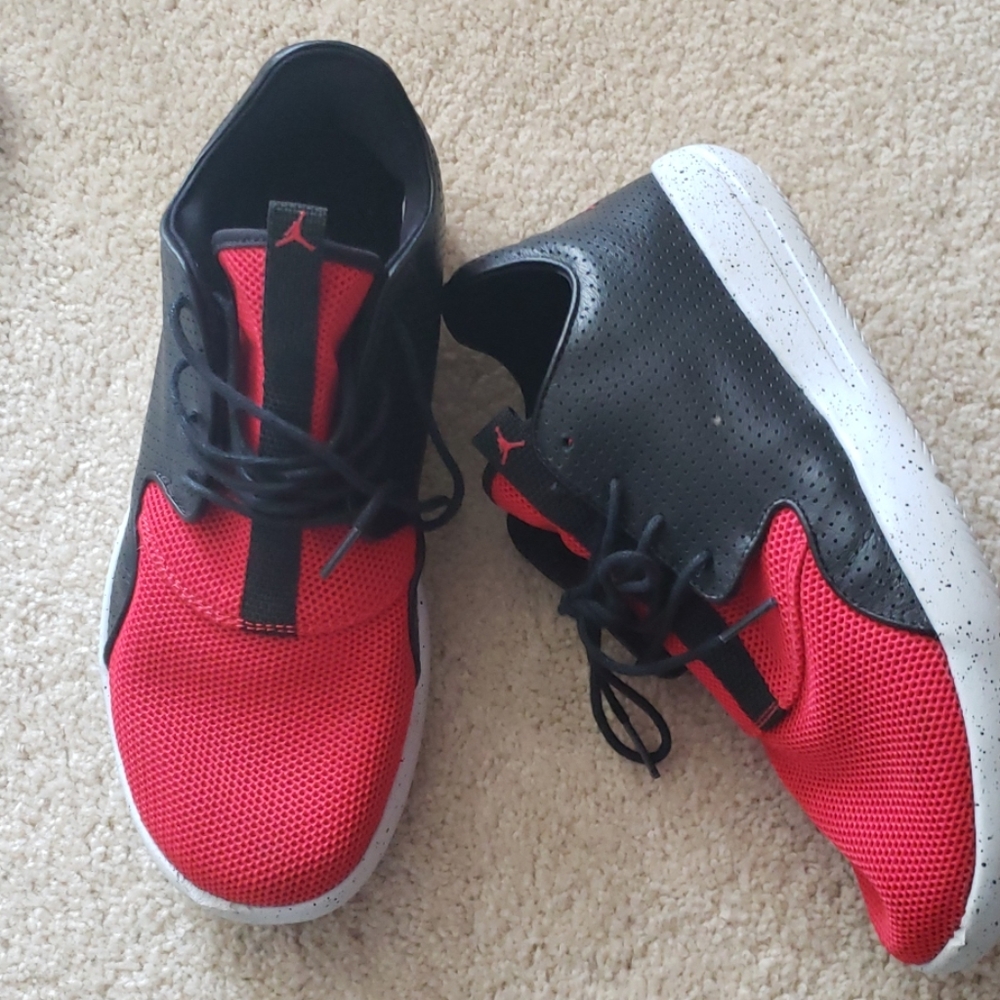 Preloved Jordan's